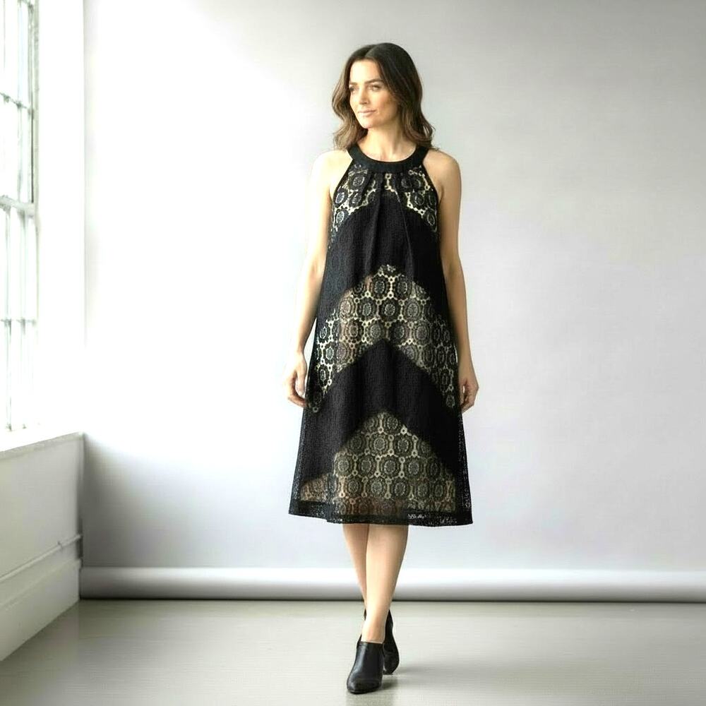 MAGGY LONDON Floral Lace Over A Chevron Pattern Lining 12 Coquette Glam Goth